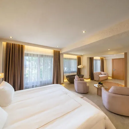Hotel Roota 2*